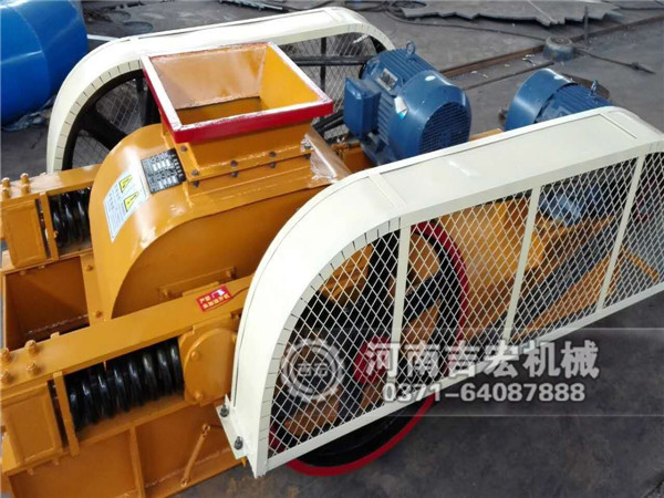 巖石破碎機(jī)代替“滴水穿石”閃亮登場！